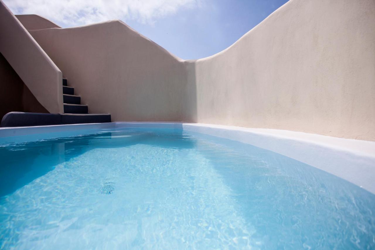 Cupola Suites Oia  Exterior photo